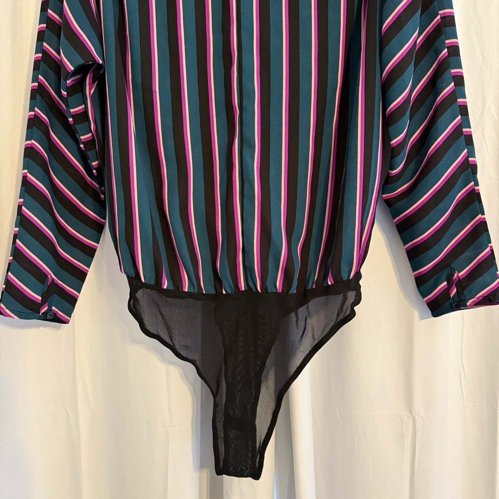 ASTR The Label Striped Faux Wrap Surplice Bodysuit Long Sleeve Women’s Medium - Picture 8 of 10